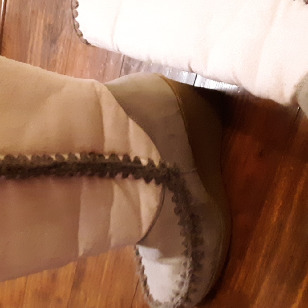 Womens 8.5 sz winter boots - Picture 4 of 6